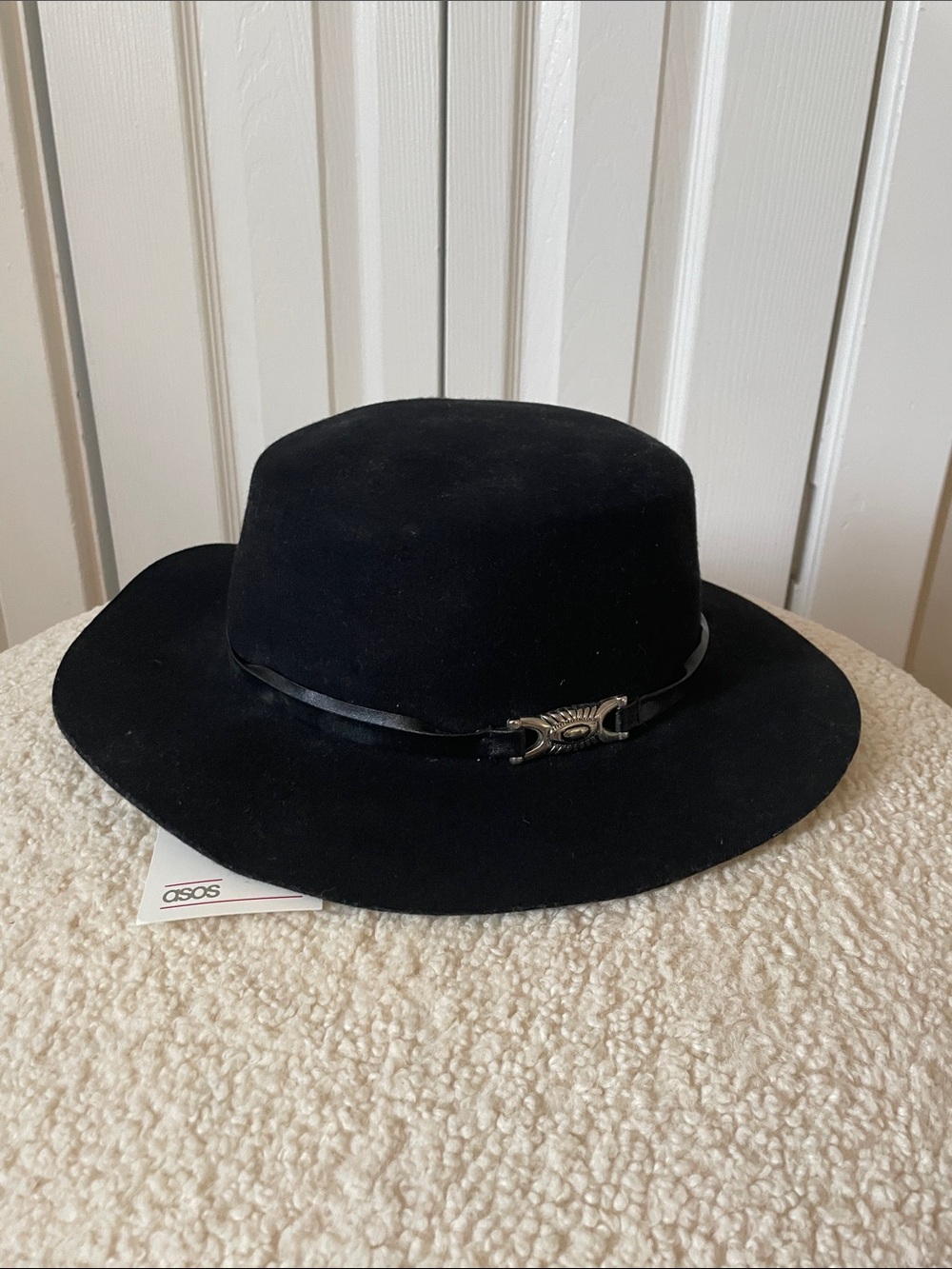 ASOS NWT Adjustable Black Felt Hat with Leather Strap and Metal Concho
